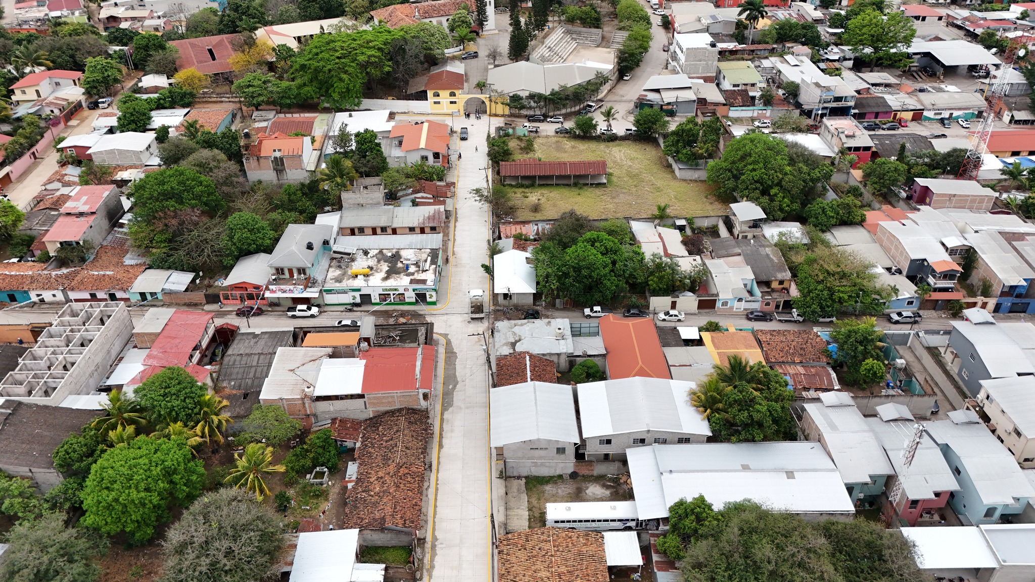 Alcaldía de Comayagua finaliza trabajos de pavimentación de la calle hacia la Iglesia San Sebastián y en el Barrio Cabañas  