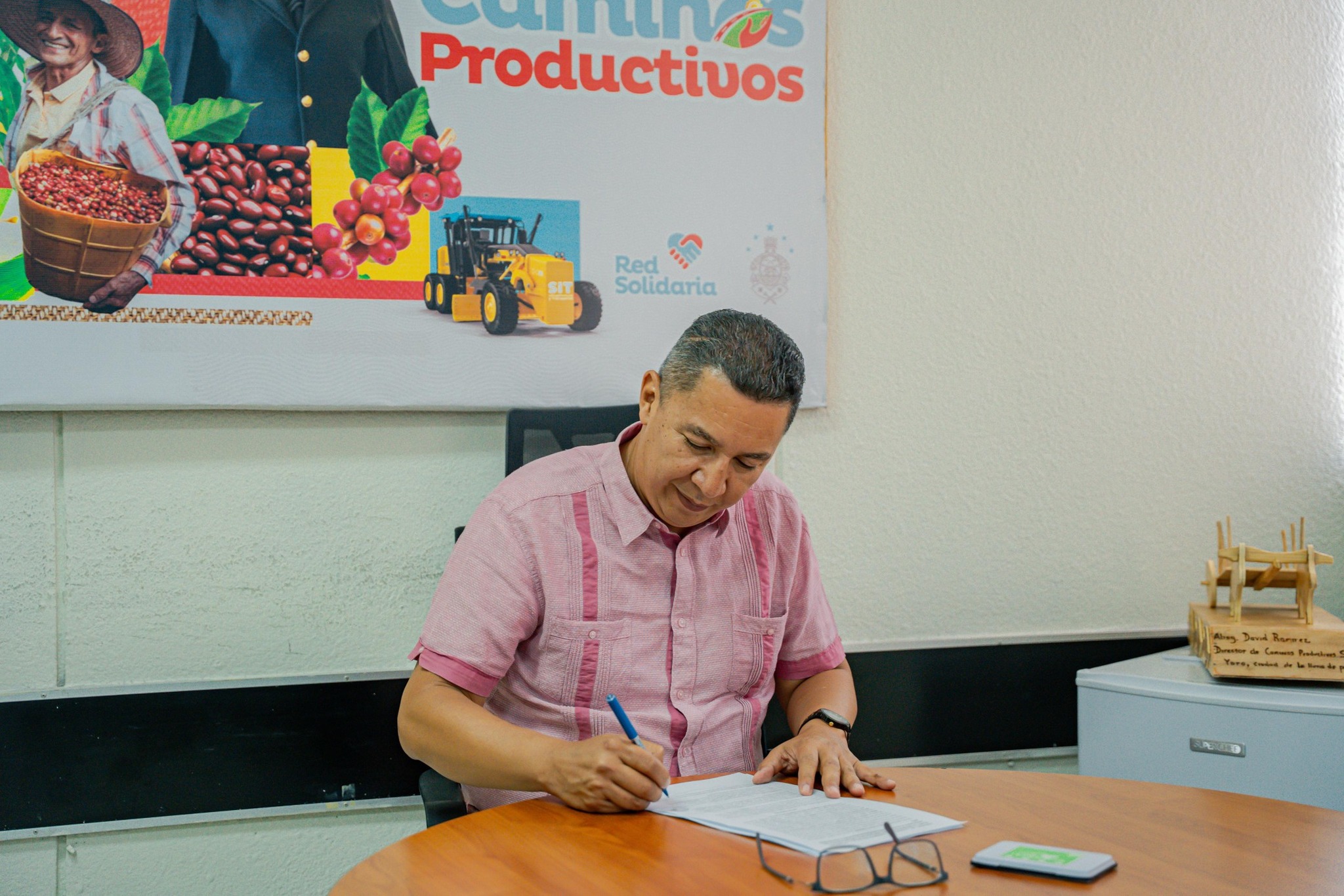 Nuevo proyecto de pavimentación en Barrio Calán, beneficiará a 8 comunidades