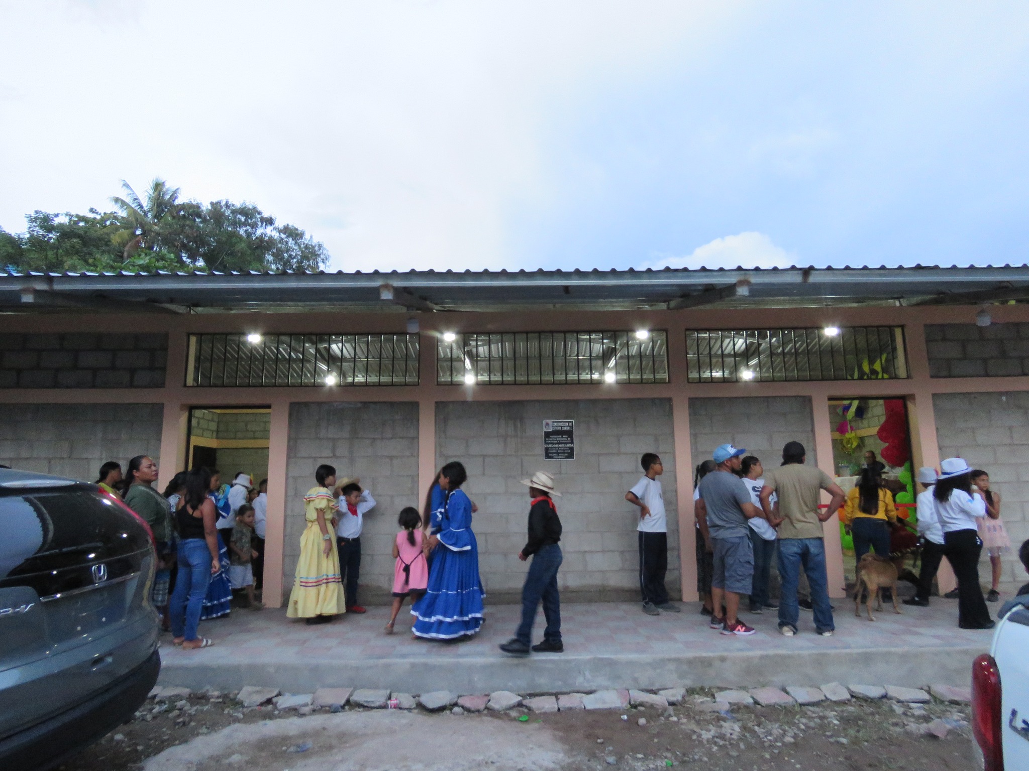 Alcaldía de Comayagua construye importante Centro Comunal en la colonia Fiallos