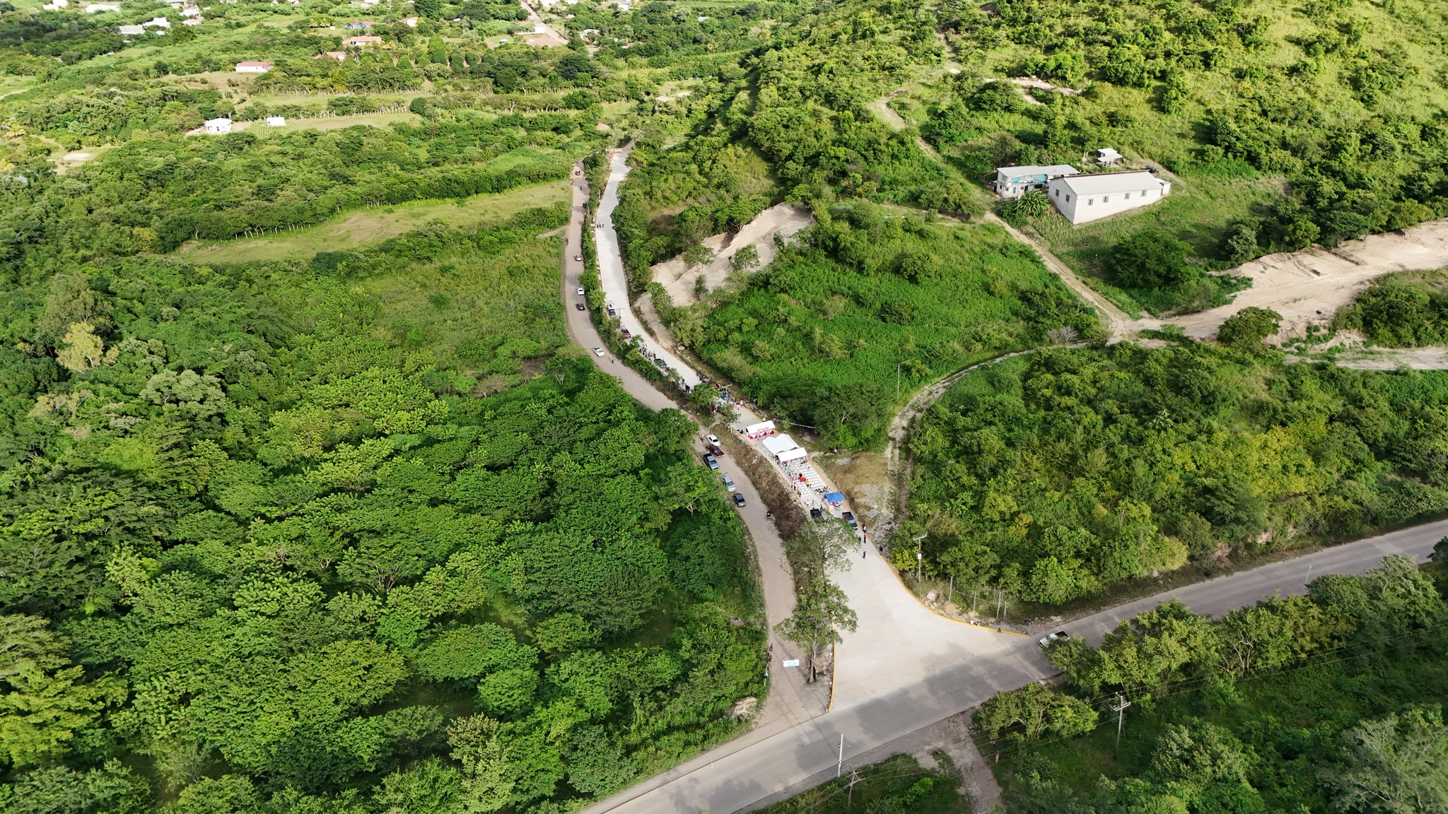 Proyecto: Pavimentación de entrada a la Comunidad de Valle de Ángeles